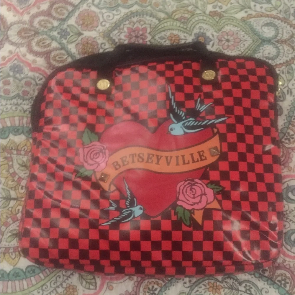 Betsey Johnson iPad case